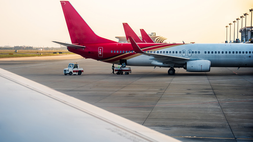 Why Choose a 13 Seater Minibus for Changi Airport Transfers?