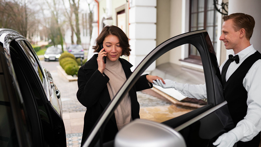 Private Hotel Transfer Service in Singapore – Comfortable Travel from Airport to Hotel